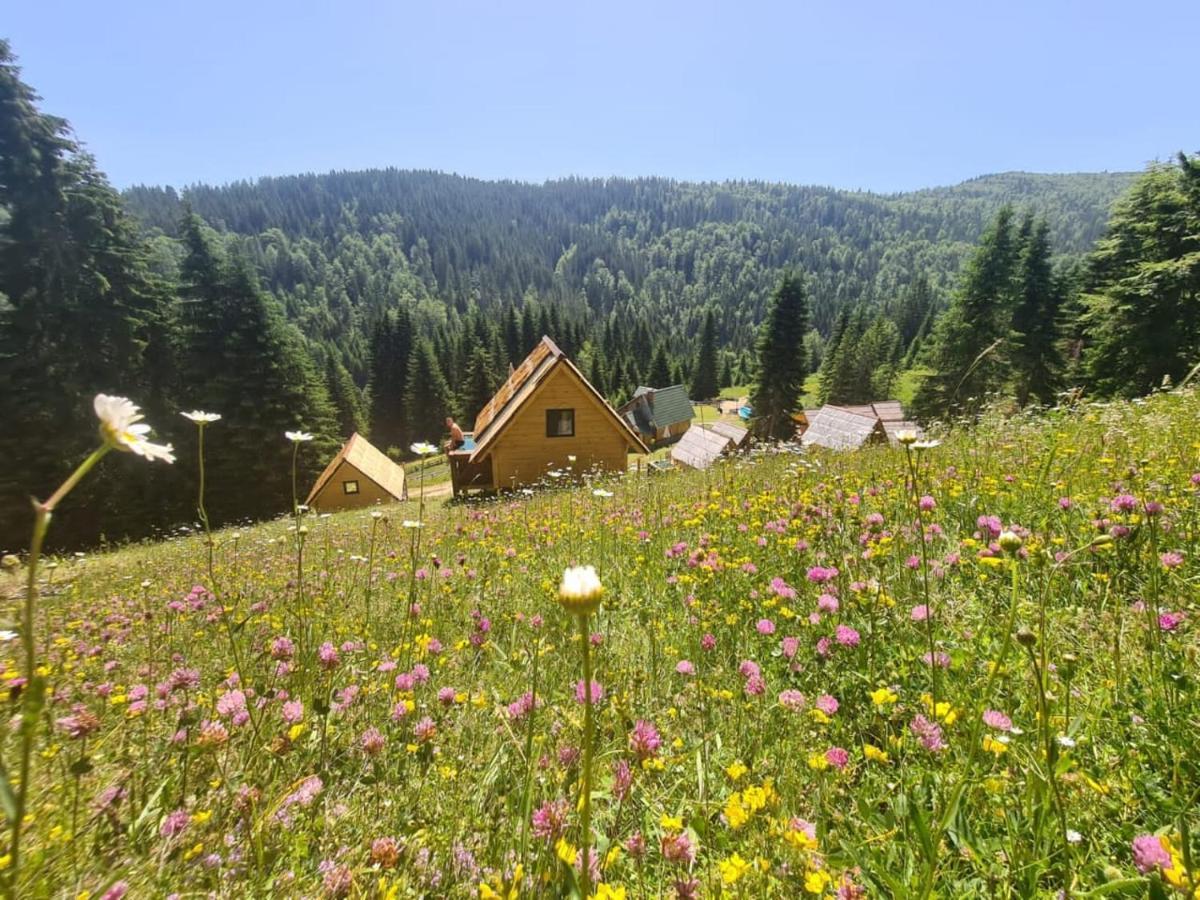 Eko Katun Bungalows Jelovica Беране Экстерьер фото